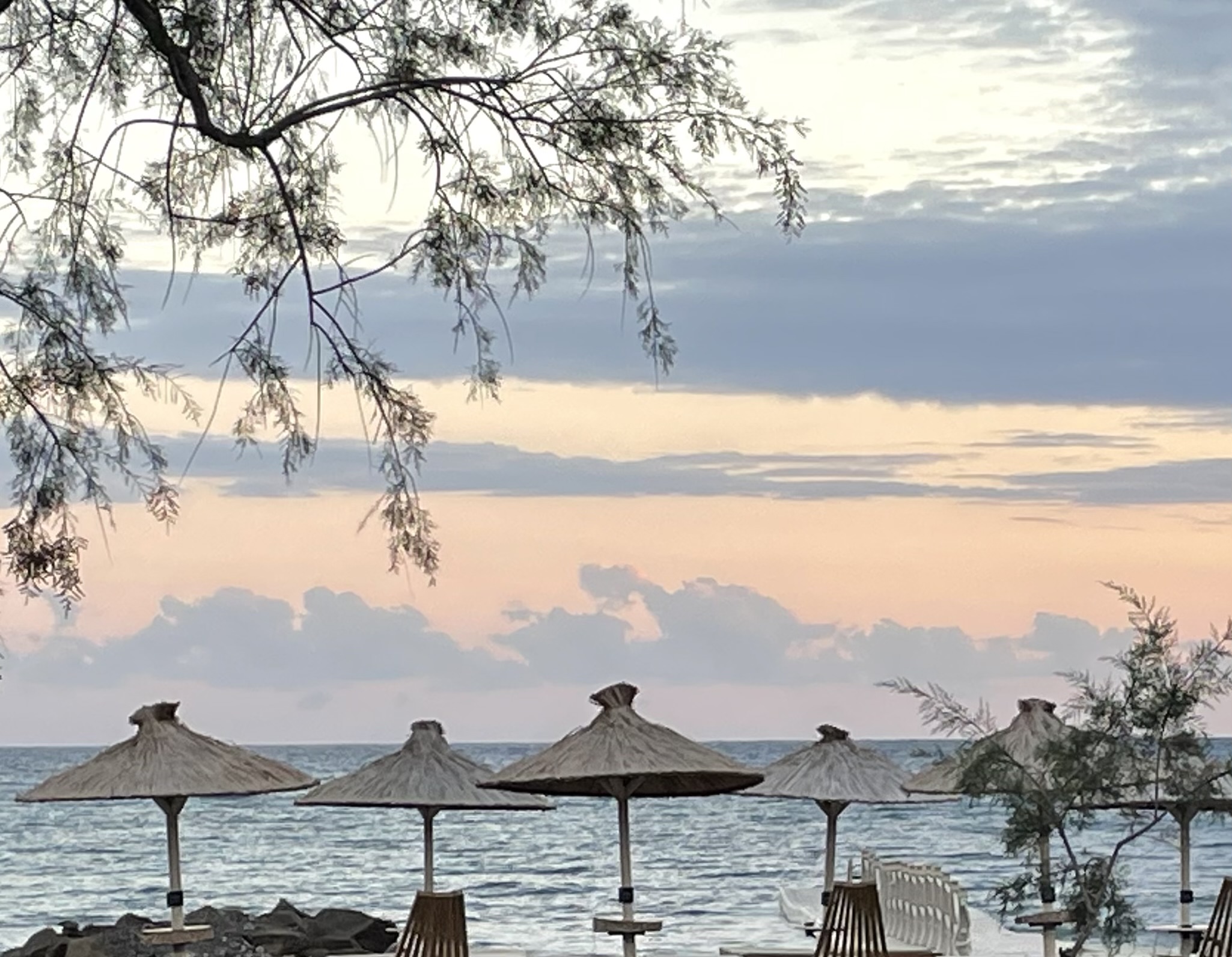 So war unser Low-Budget Urlaub 2025 auf Kreta  wirklich Agia Galini zur Blauen Stunde